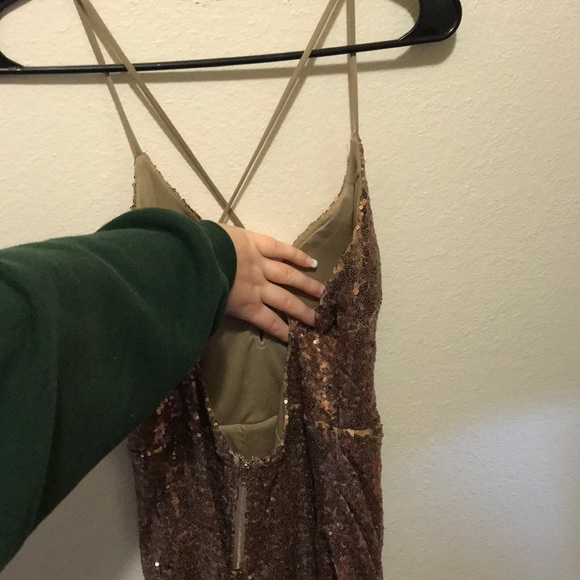 Perfect holiday party dress - Picture 4 of 7